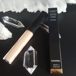 *FINAL PRICE DROP* CHANEL CONCEALER N° 30 BEIGE